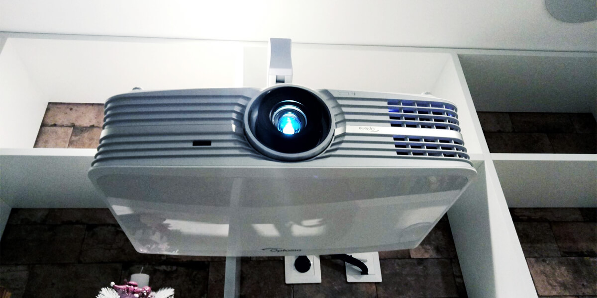 best projectors for sports